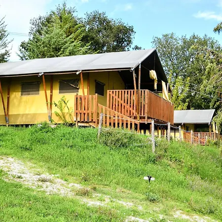 Luxury Tent On A Farm With Swimming Pool Luxury tent Lapedona